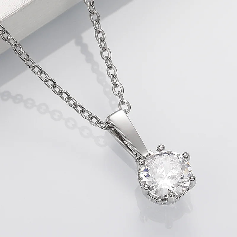 Collana Classica con Ciondolo in Zirconia